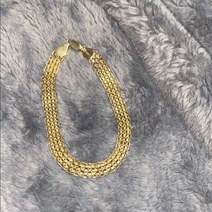 Christopher’s fine jewelry bracket never use